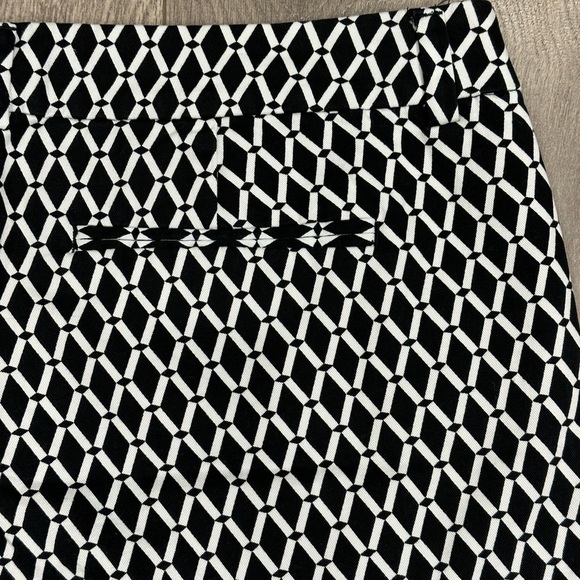 Women's Stylus 12 Large Black White Khakis Chino Shorts Diamond Geometric NWOT - Picture 6 of 9